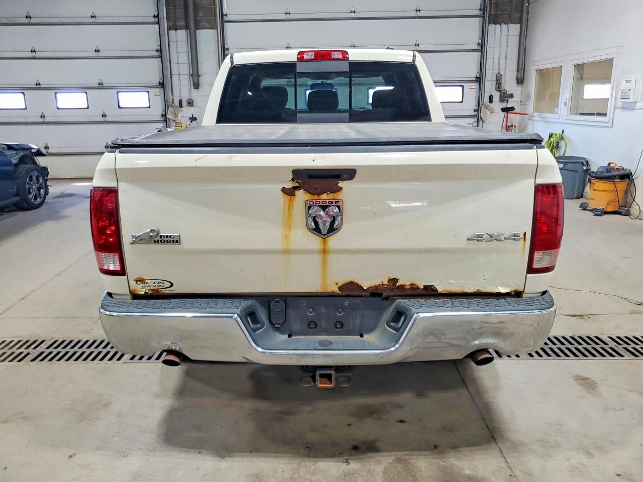 2010 Dodge Ram 1500 Cream vin: 1D7RV1CT0AS227608