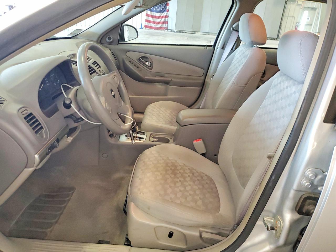 2005 Chevrolet Malibu Ls Серебряный vin: 1G1ZT52885F220496