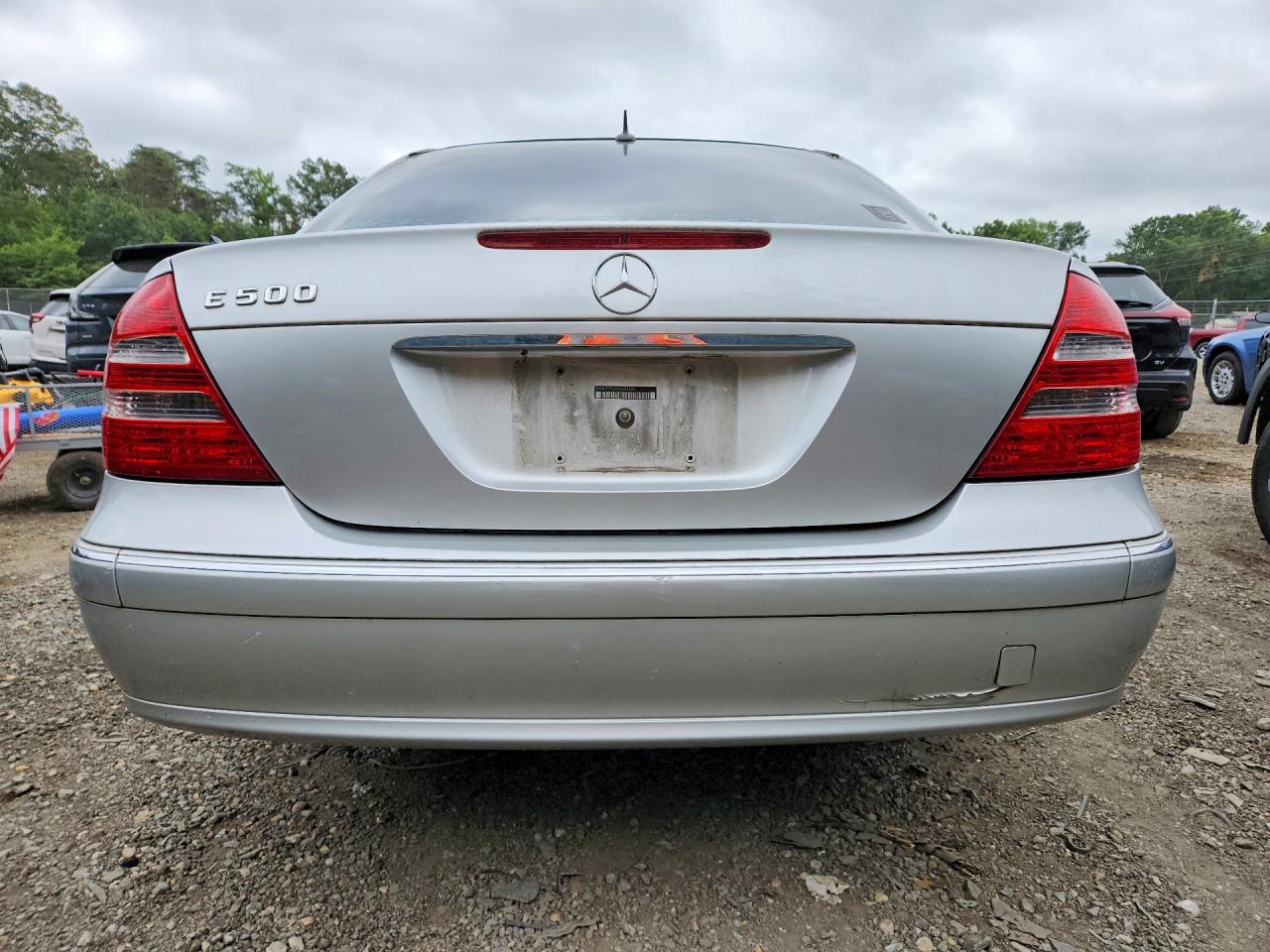 2005 Mercedes-benz E 500 Silver vin: WDBUF70J95A641696