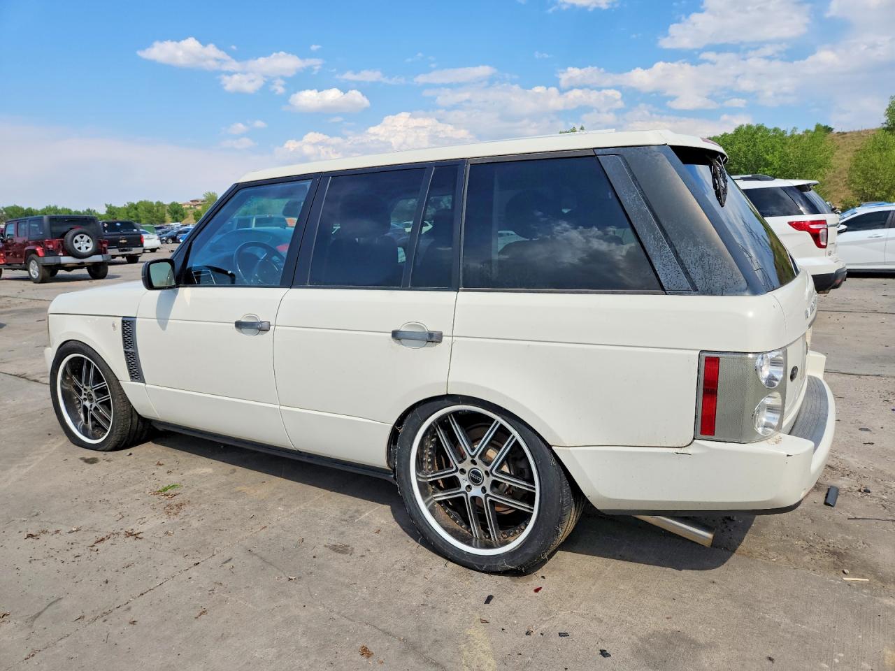 2009 Land Rover Range Rover Supercharged White vin: SALMF13469A304762