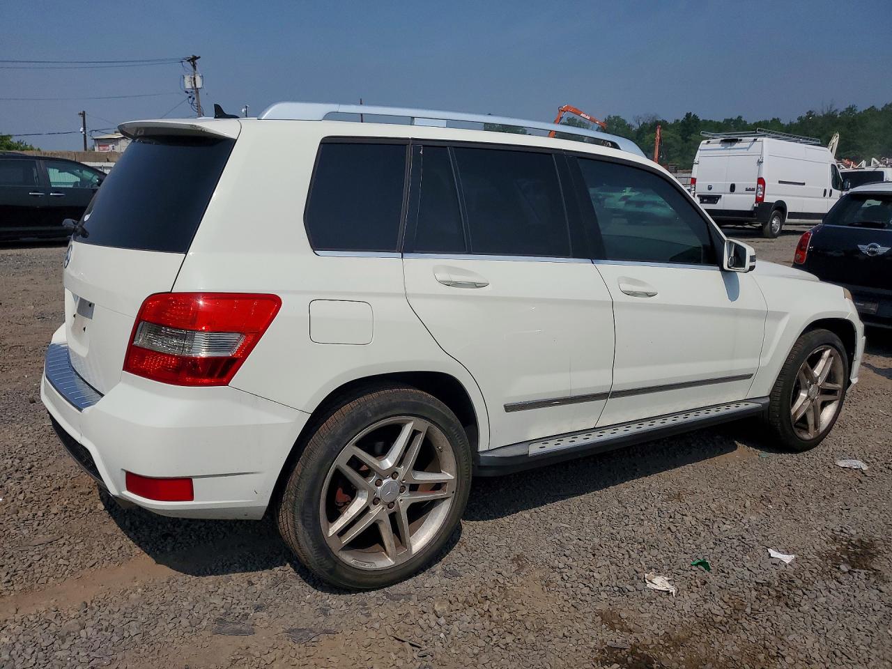 2011 Mercedes-benz Glk 350 White vin: WDCGG5GB2BF547554