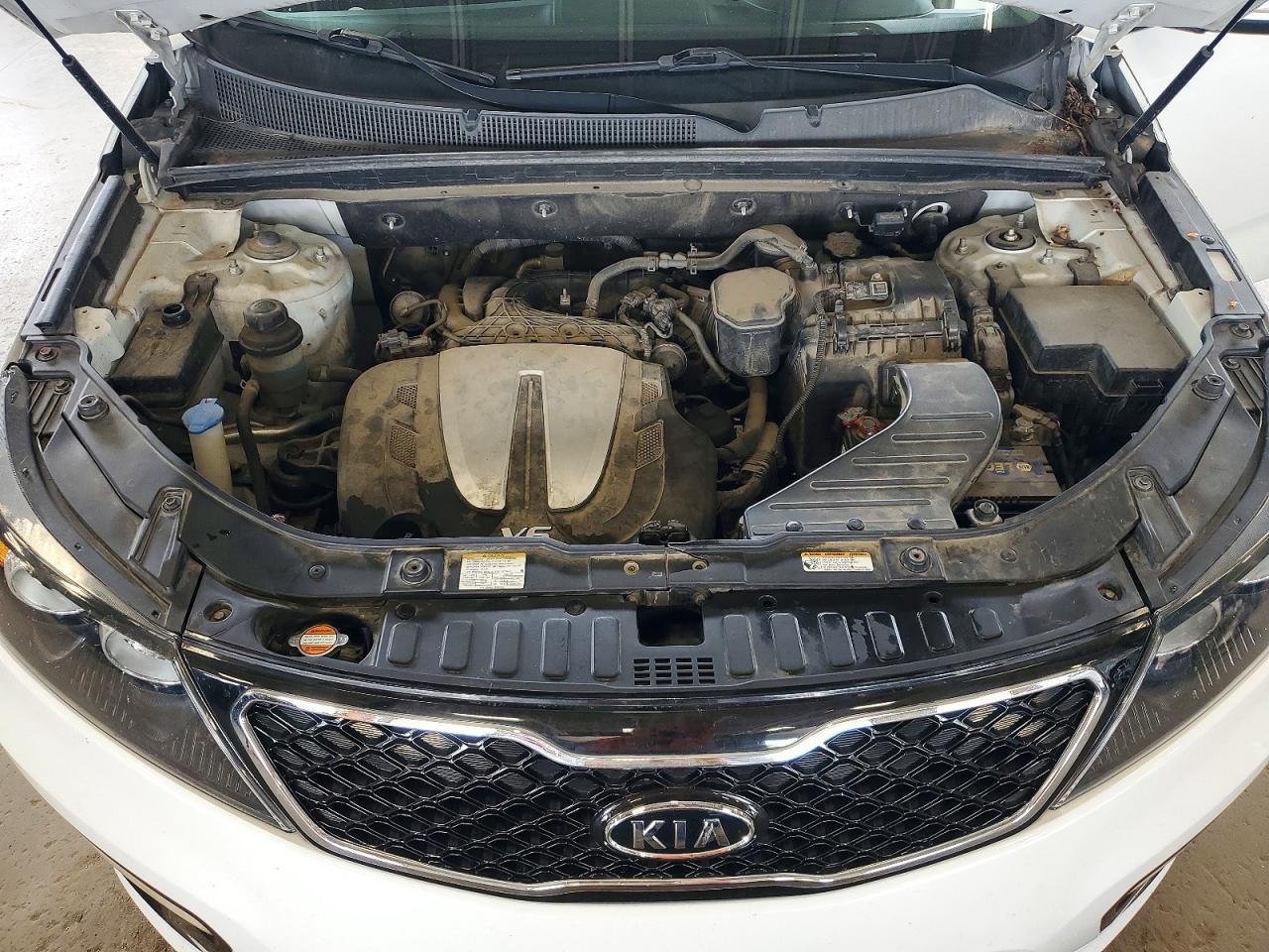 2011 Kia Sorento Sx White vin: 5XYKW4A25BG147829
