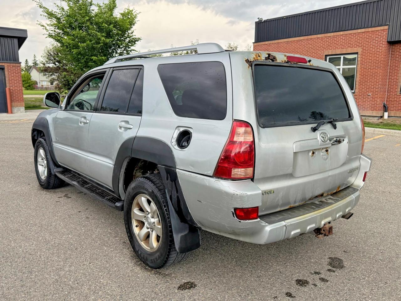 2004 Toyota 4runner Sr5 Silver vin: JTEBU14R840043885