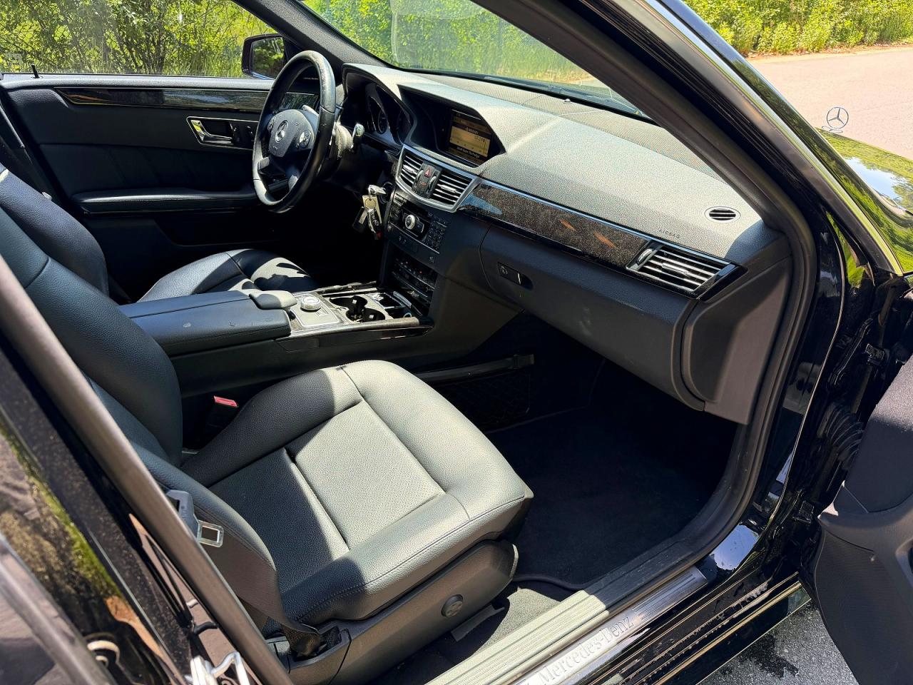 2011 Mercedes-benz E 350 4matic Черный vin: WDDHF8HB0BA325966