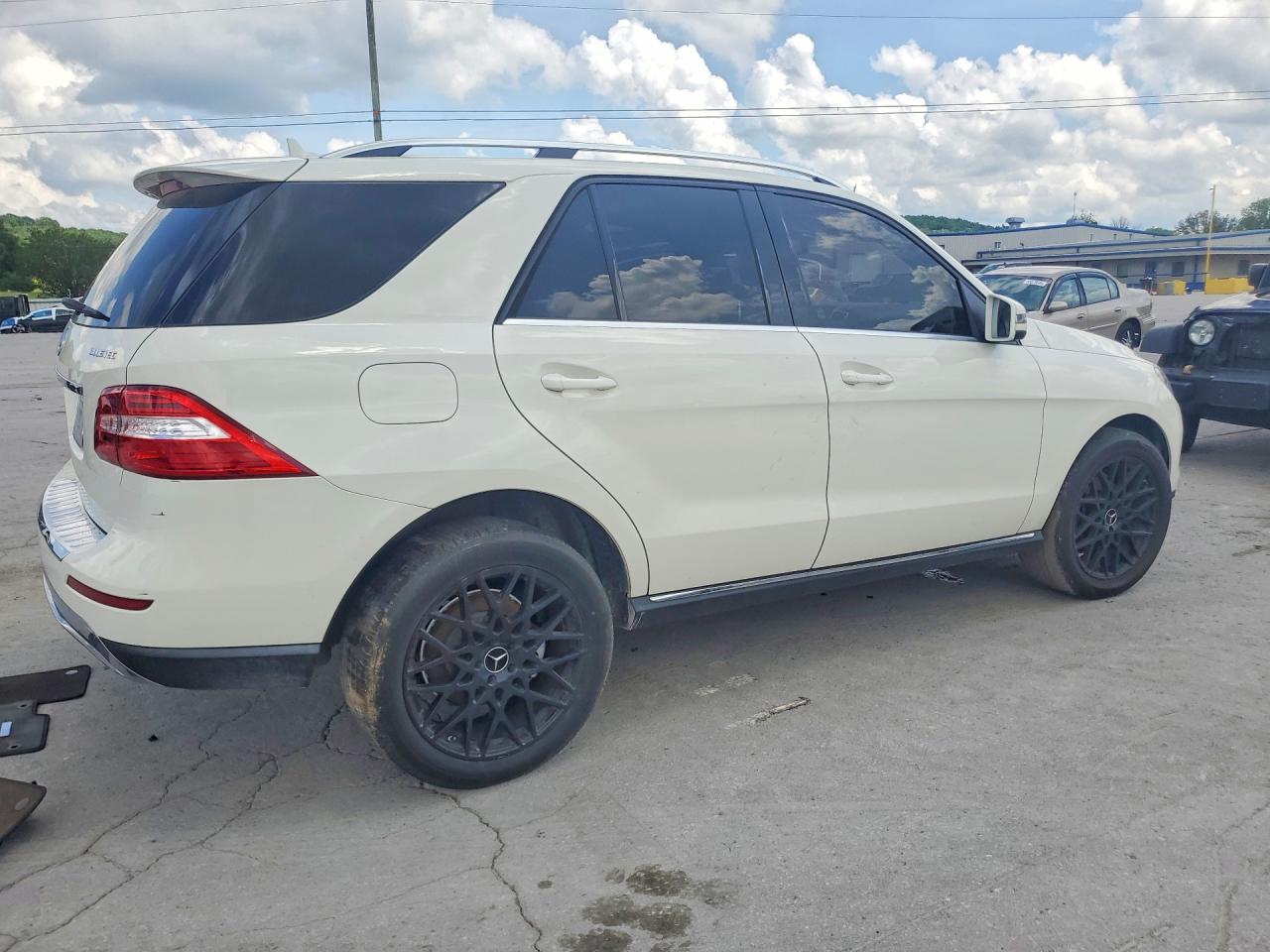 2013 Mercedes-benz Ml 350 Bluetec White vin: 4JGDA2EB9DA159969
