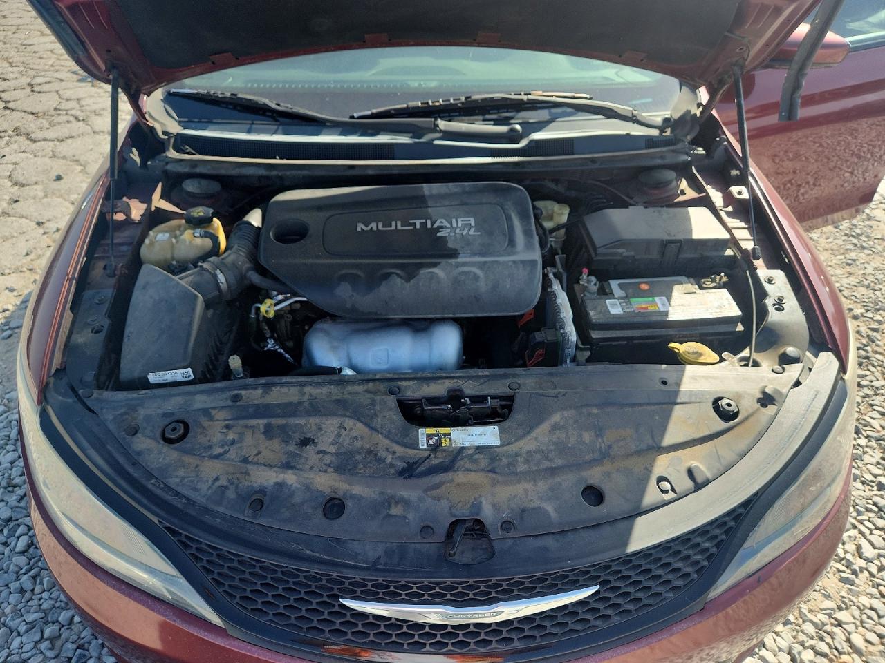2015 Chrysler 200 S Burgundy vin: 1C3CCCBB2FN734577