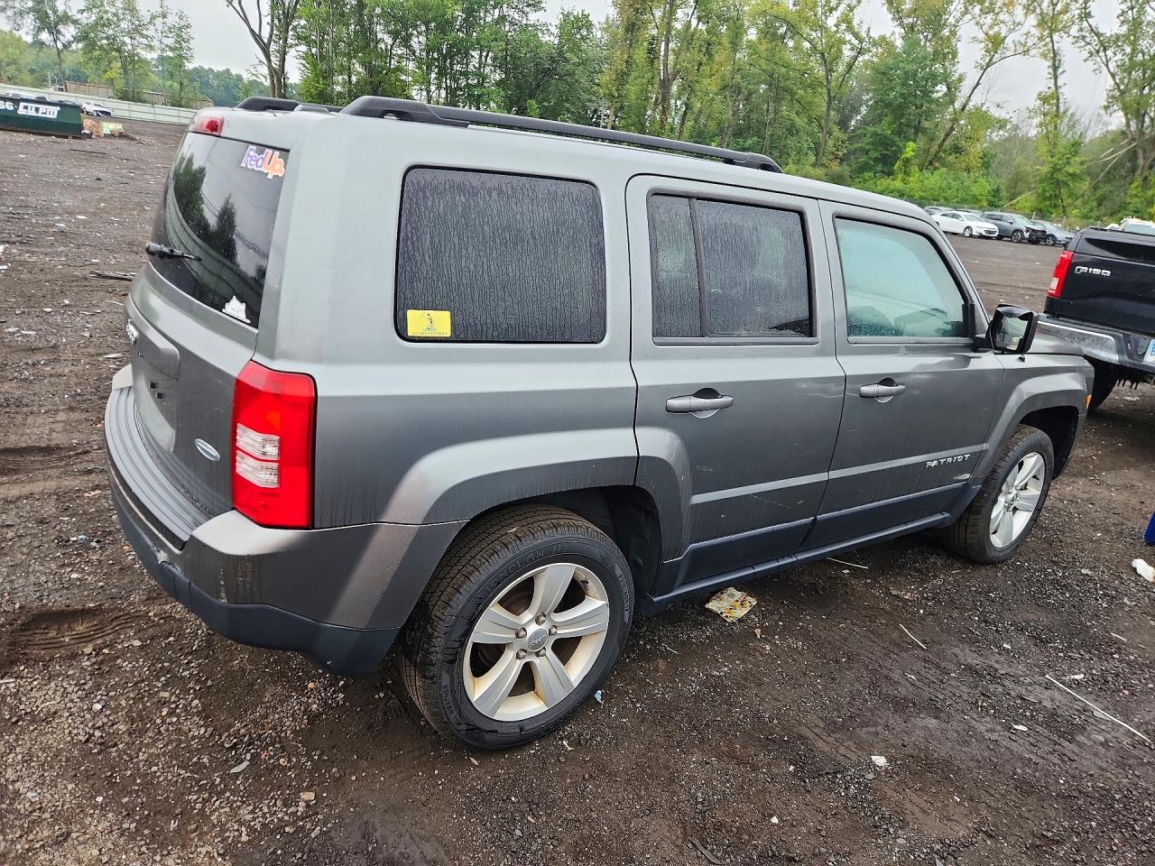 2014 Jeep Patriot Latitude Gray vin: 1C4NJRFB9ED512291