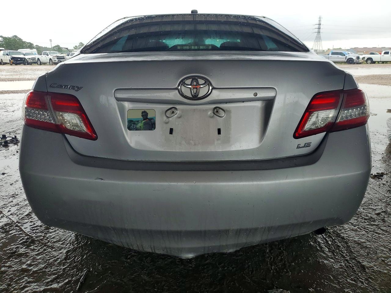 2010 Toyota Camry Le Серебряный vin: 4T1BF3EK7AU528479