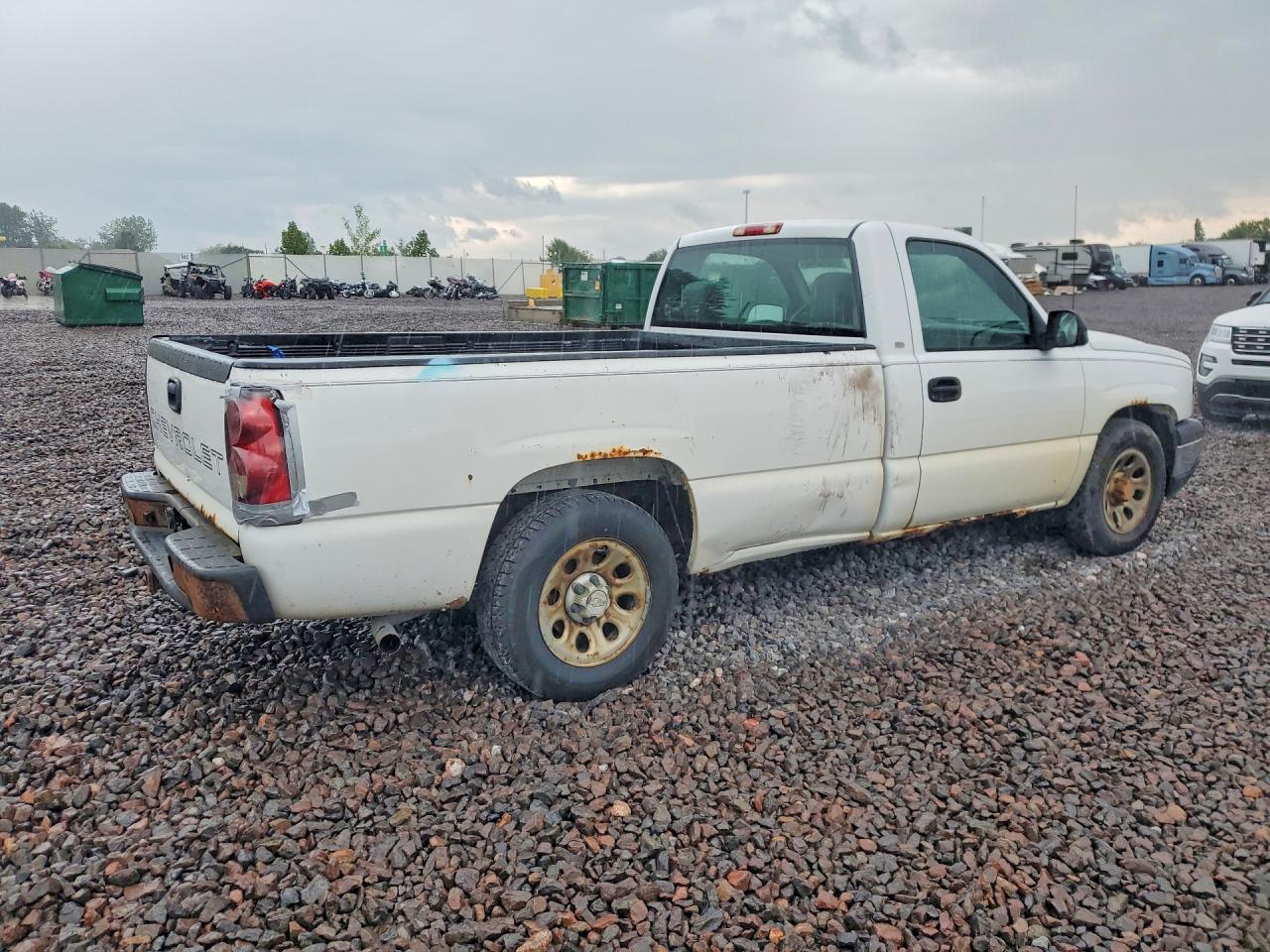 2006 Chevrolet Silverado C1500 White vin: 3GCEC14X16G262981