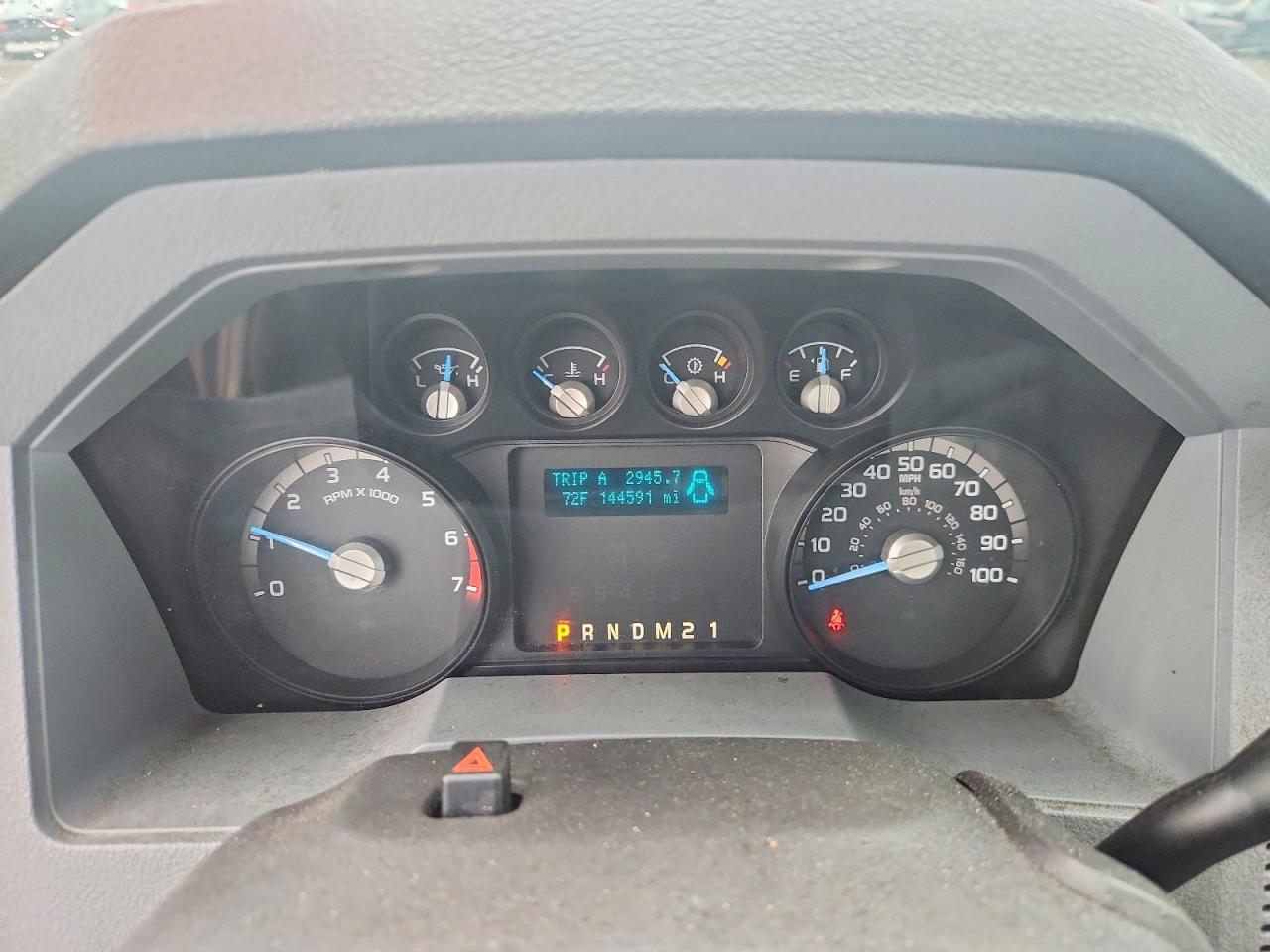 2012 Ford F250 Super Duty Белый vin: 1FTBF2B62CEB22922