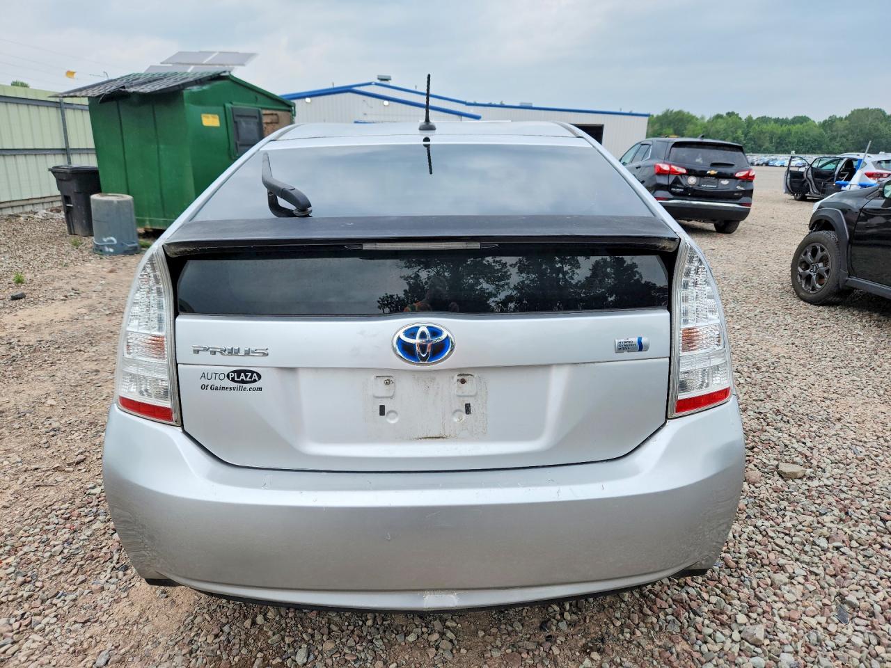 2011 Toyota Prius Two Silver vin: JTDKN3DUXB1384455