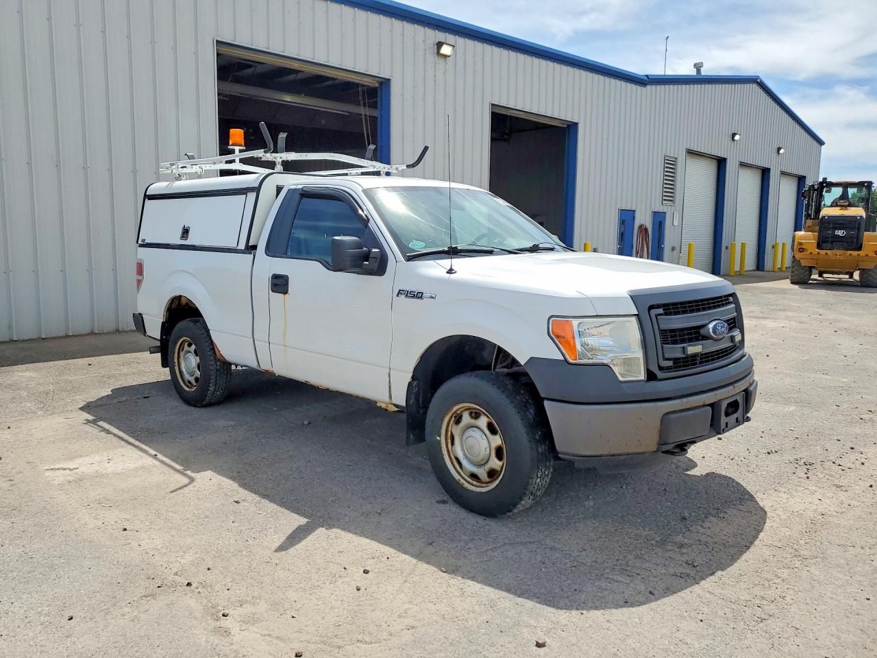 2013 Ford F150 White vin: 1FTMF1EM1DFA39846