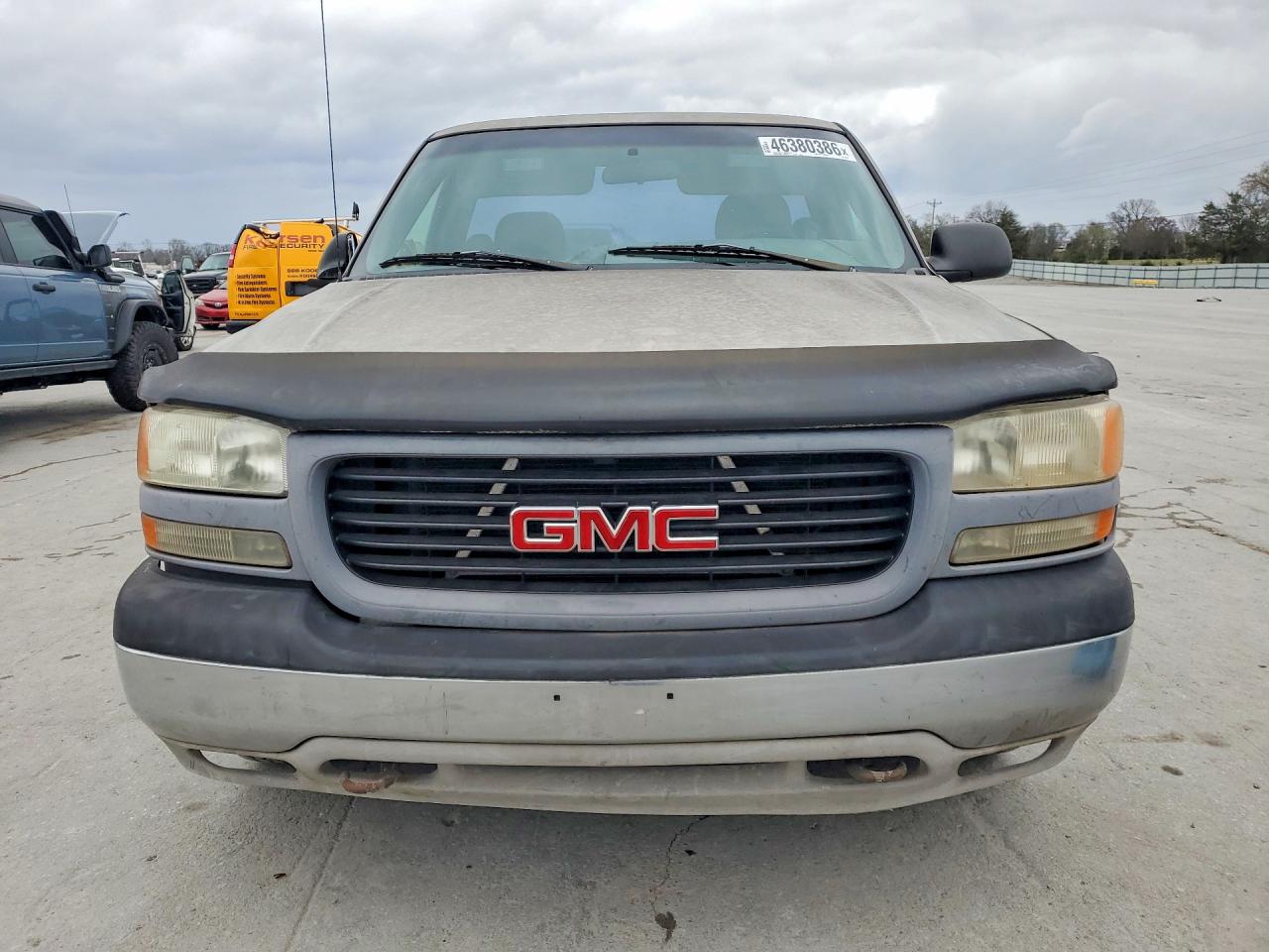 2000 Gmc New Sierra C1500 Two Tone vin: 1GTEC14W8YZ293915