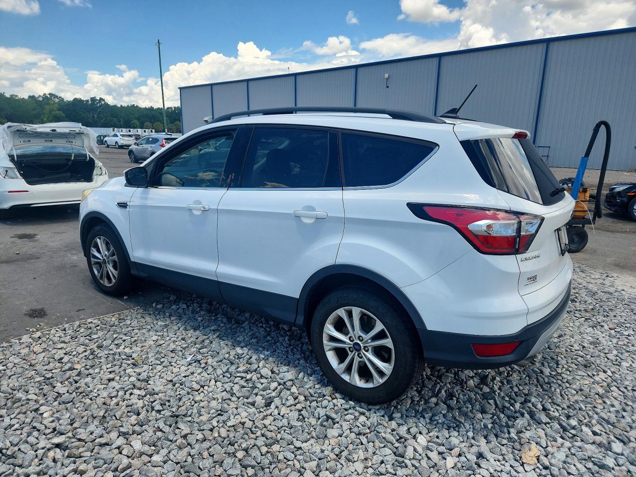 2018 Ford Escape Sel White vin: 1FMCU0HD6JUB20528