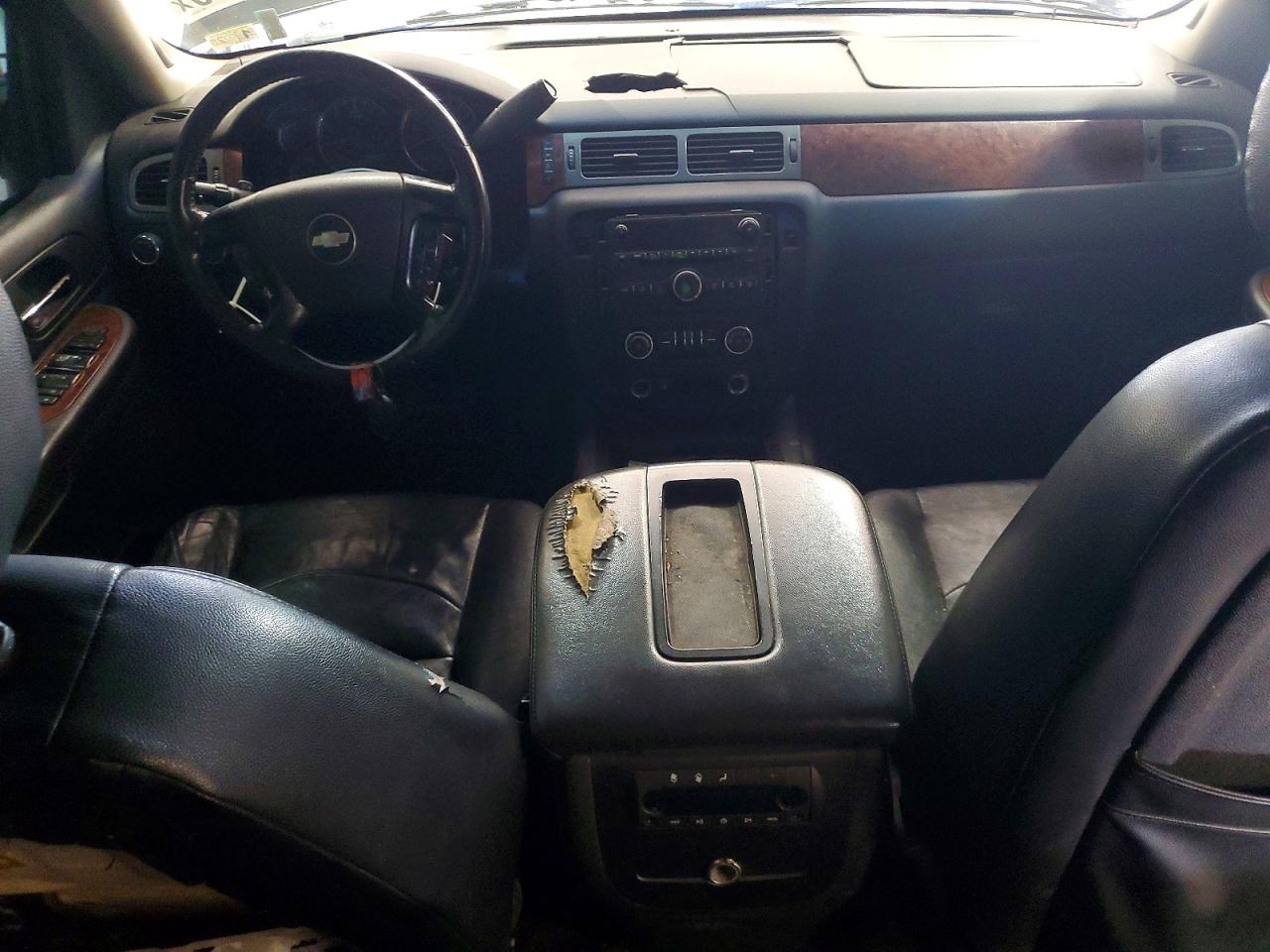 2008 Chevrolet Tahoe K1500 Black vin: 1GNFK13028J220176