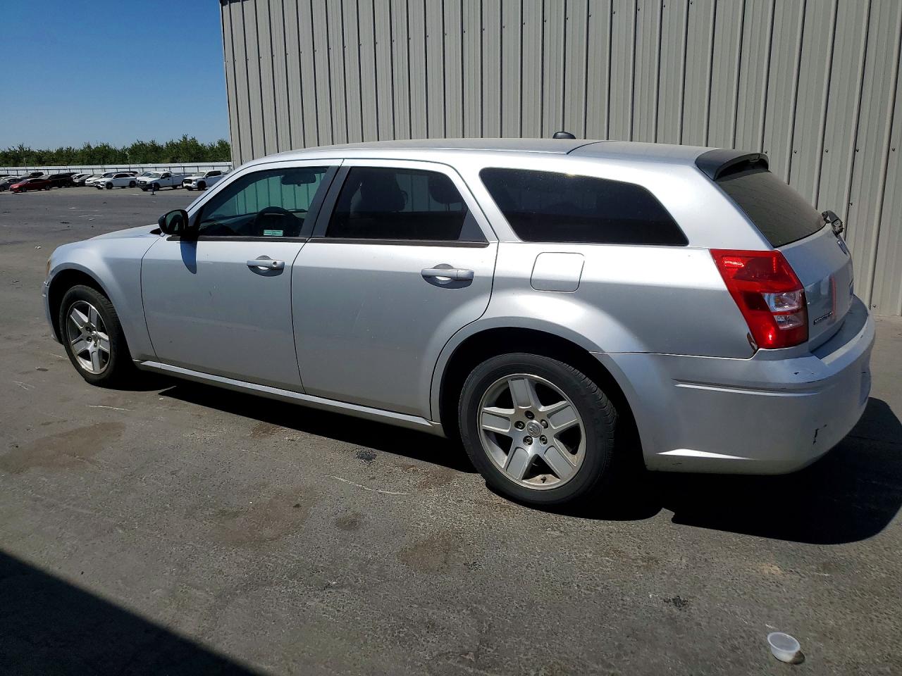 2005 Dodge Magnum Sxt Серебряный vin: 2D4FV48V85H669819