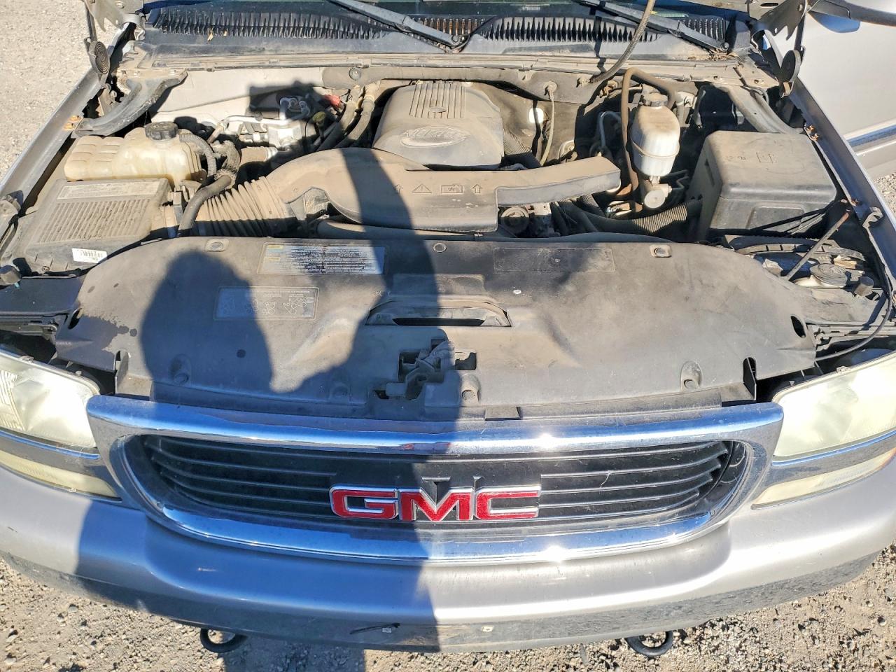 2004 Gmc Yukon Xl K1500 Silver vin: 1GKFK16T64J206553