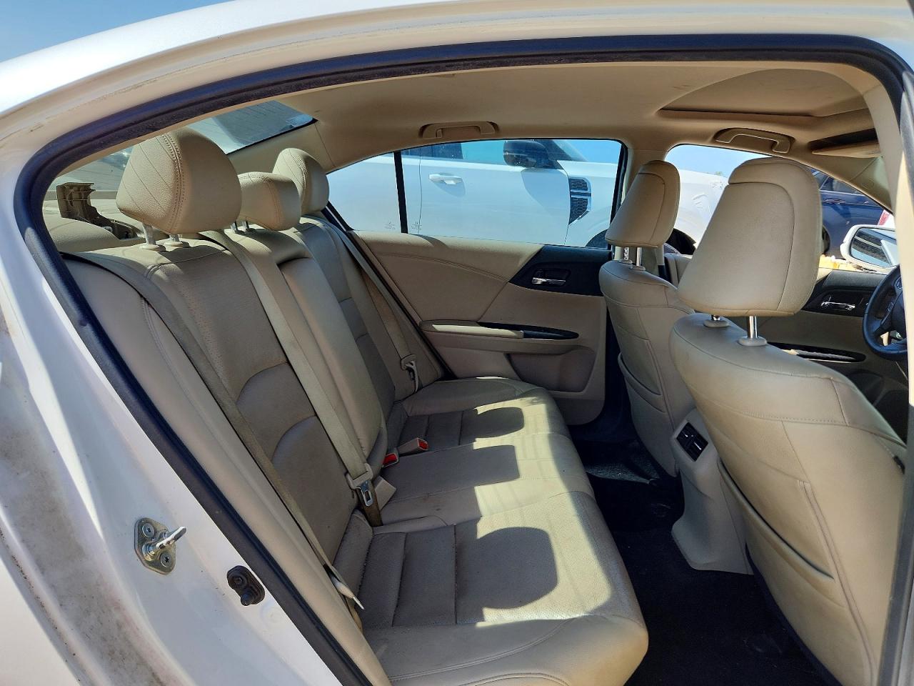 2015 Honda Accord Exl White vin: 1HGCR2F84FA073548