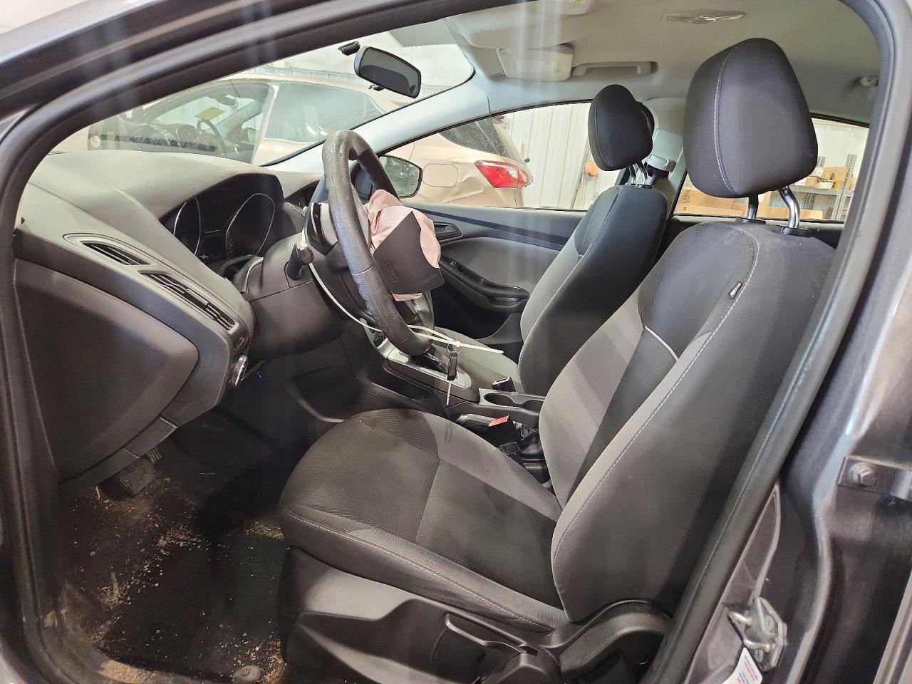 2012 Ford Focus Se Gray vin: 1FAHP3F23CL353396