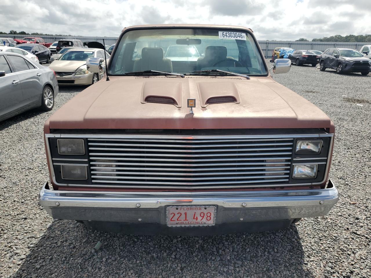 1984 Chevrolet C10 Red vin: 2GCDC14H9E1123421