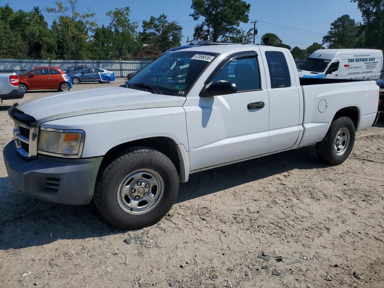 2008 Dodge Dakota St White vin: 1D7HE22K68S538643