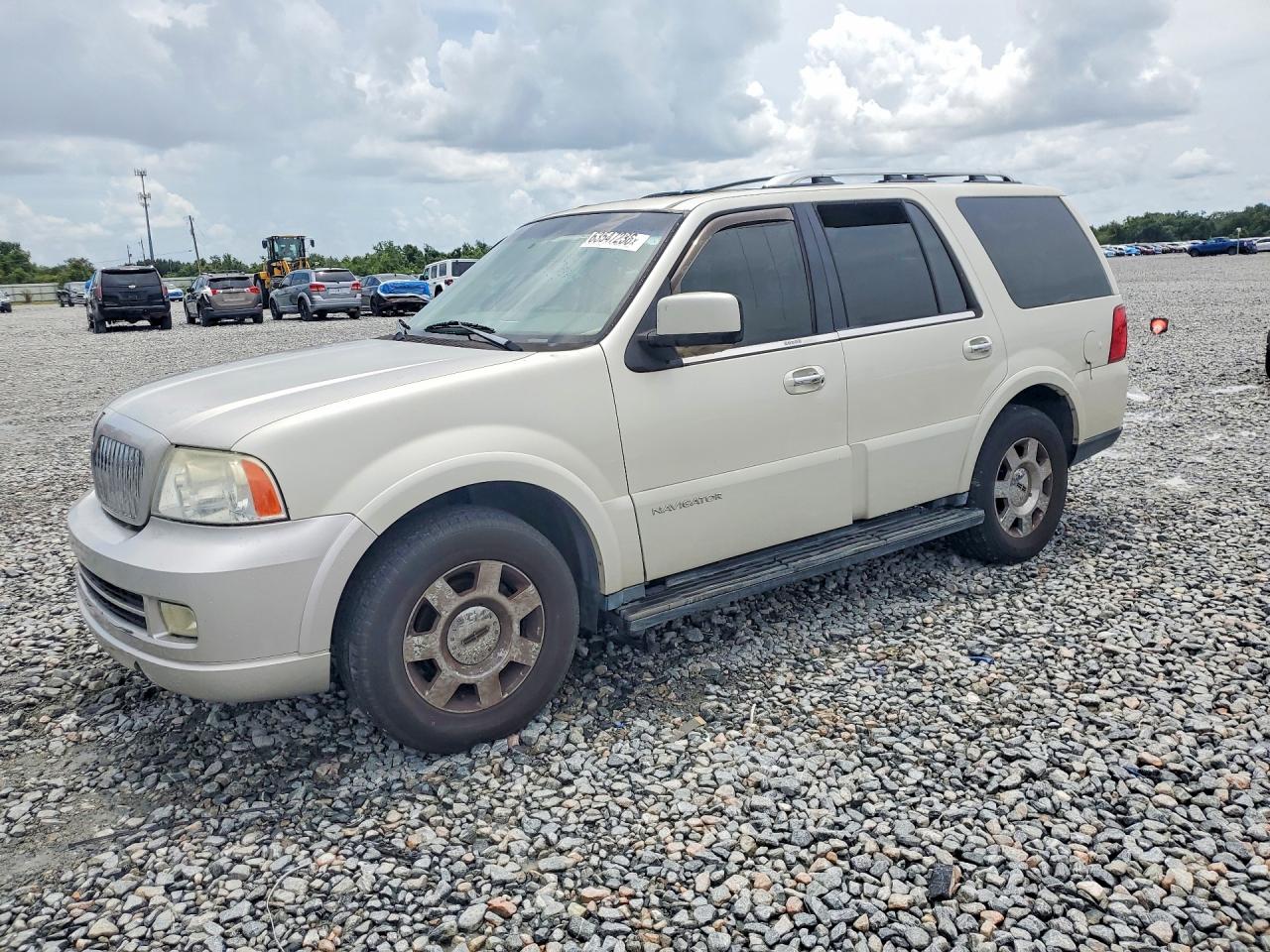 2006 Lincoln Navigator Tan vin: 5LMFU27536LJ04400