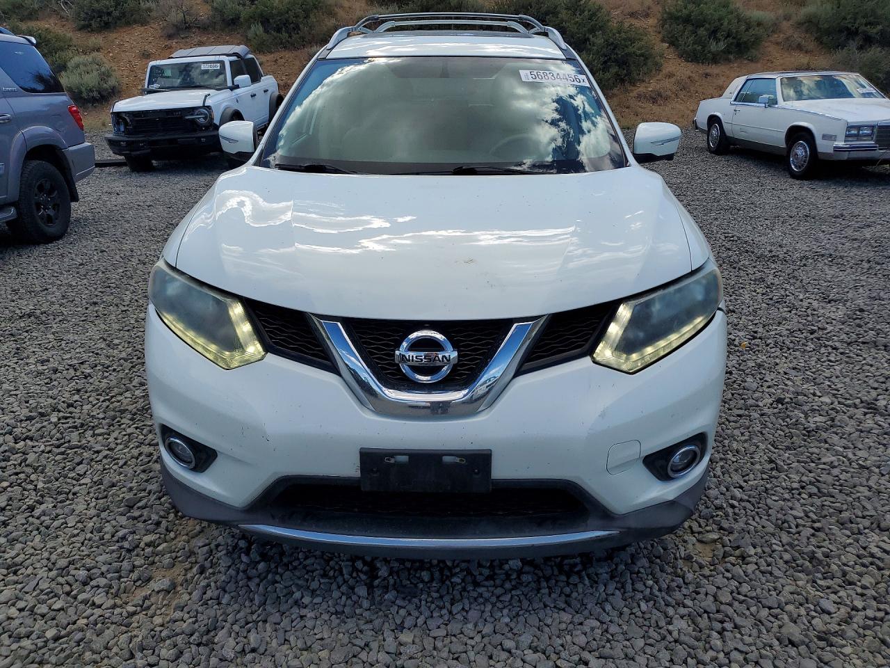 2015 Nissan Rogue Sv Белый vin: 5N1AT2MKXFC831429