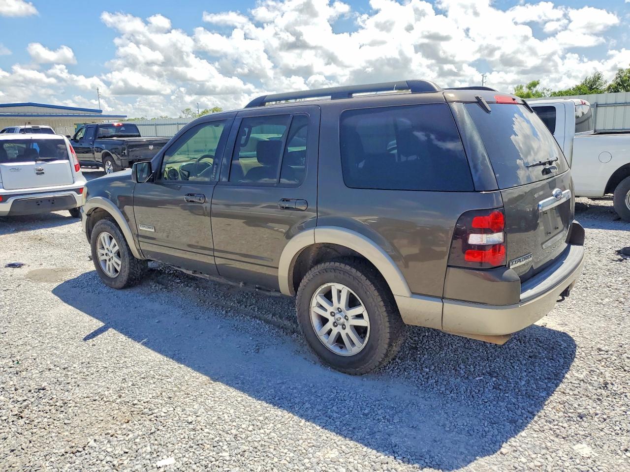 2008 Ford Explorer Eddie Bauer Green vin: 1FMEU64E08UA11034