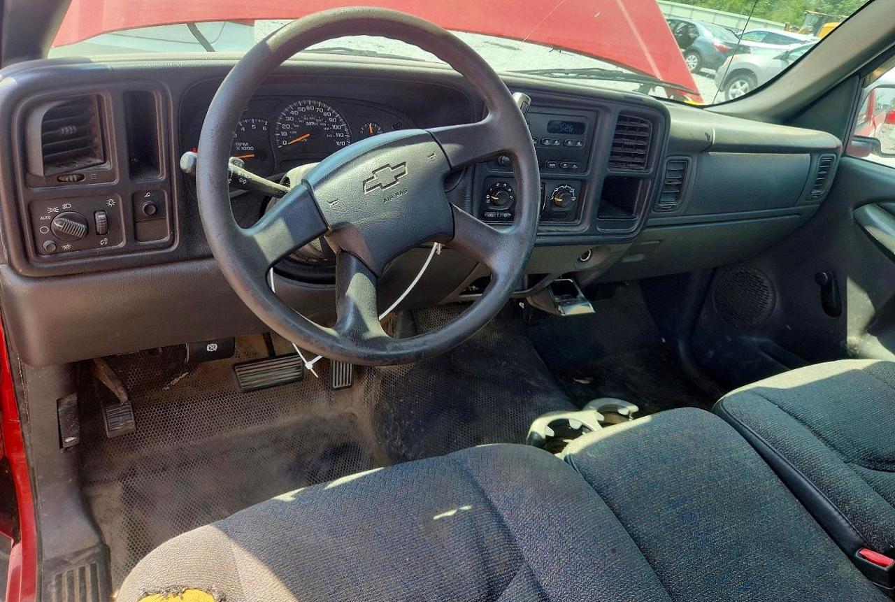 2005 Chevrolet Silverado C1500 Red vin: 1GCEC14X05Z330198
