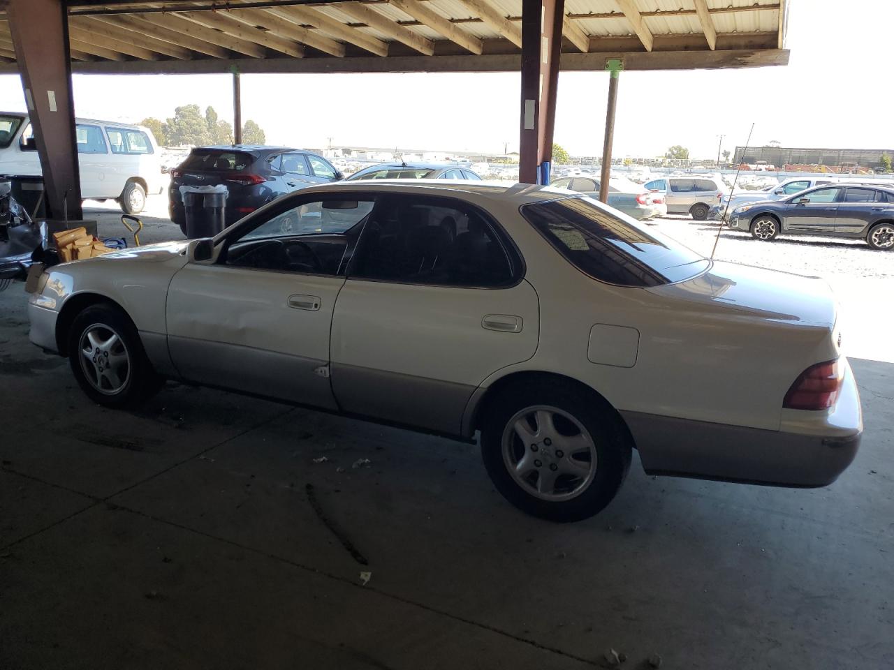 1992 Lexus Es 300 White vin: JT8VK13TXN0075175