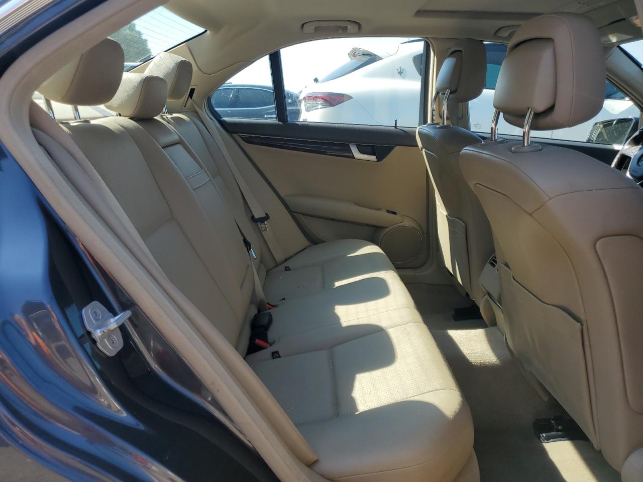2013 Mercedes-benz C 250 Gray vin: WDDGF4HB5DR262209