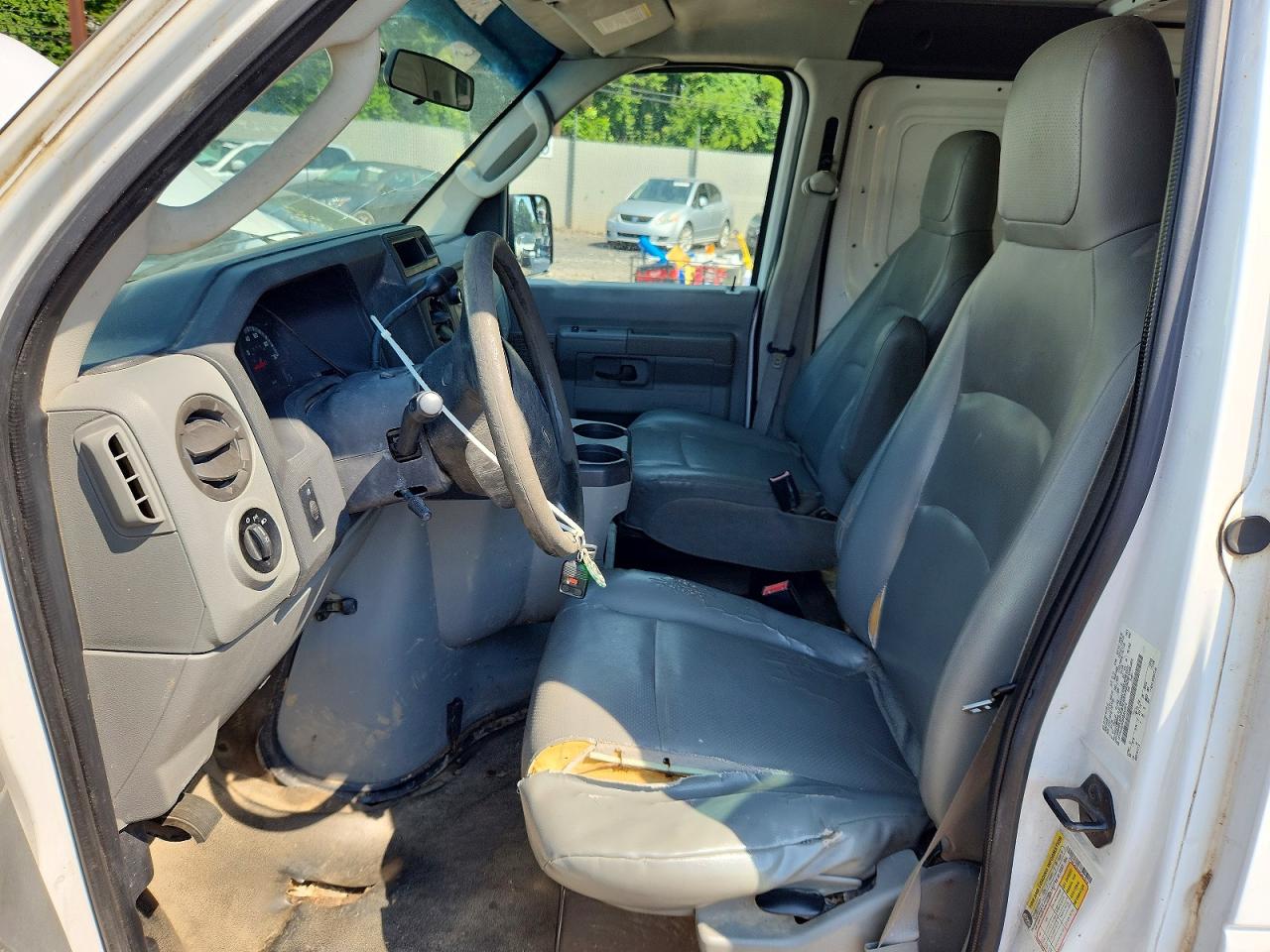 2013 Ford Econoline E250 Van White vin: 1FTNE2EW3DDA42970
