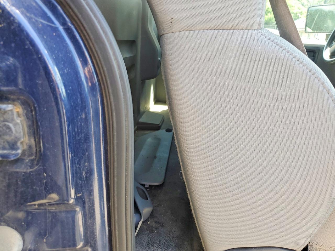 2007 Ford F150 Blue vin: 1FTRF12247NA48222