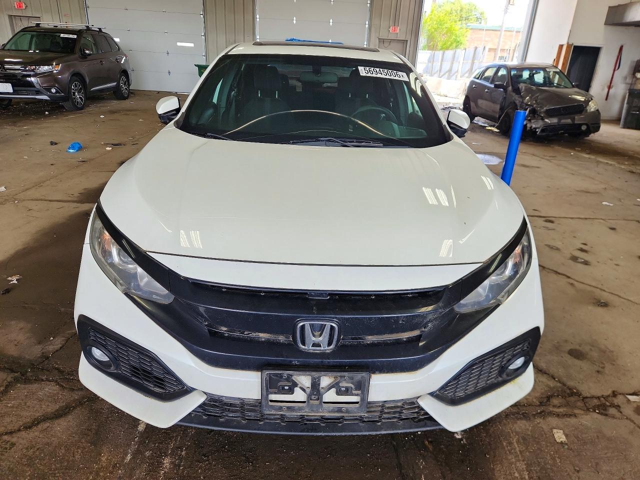 2018 Honda Civic Ex Белый vin: SHHFK7H5XJU220115