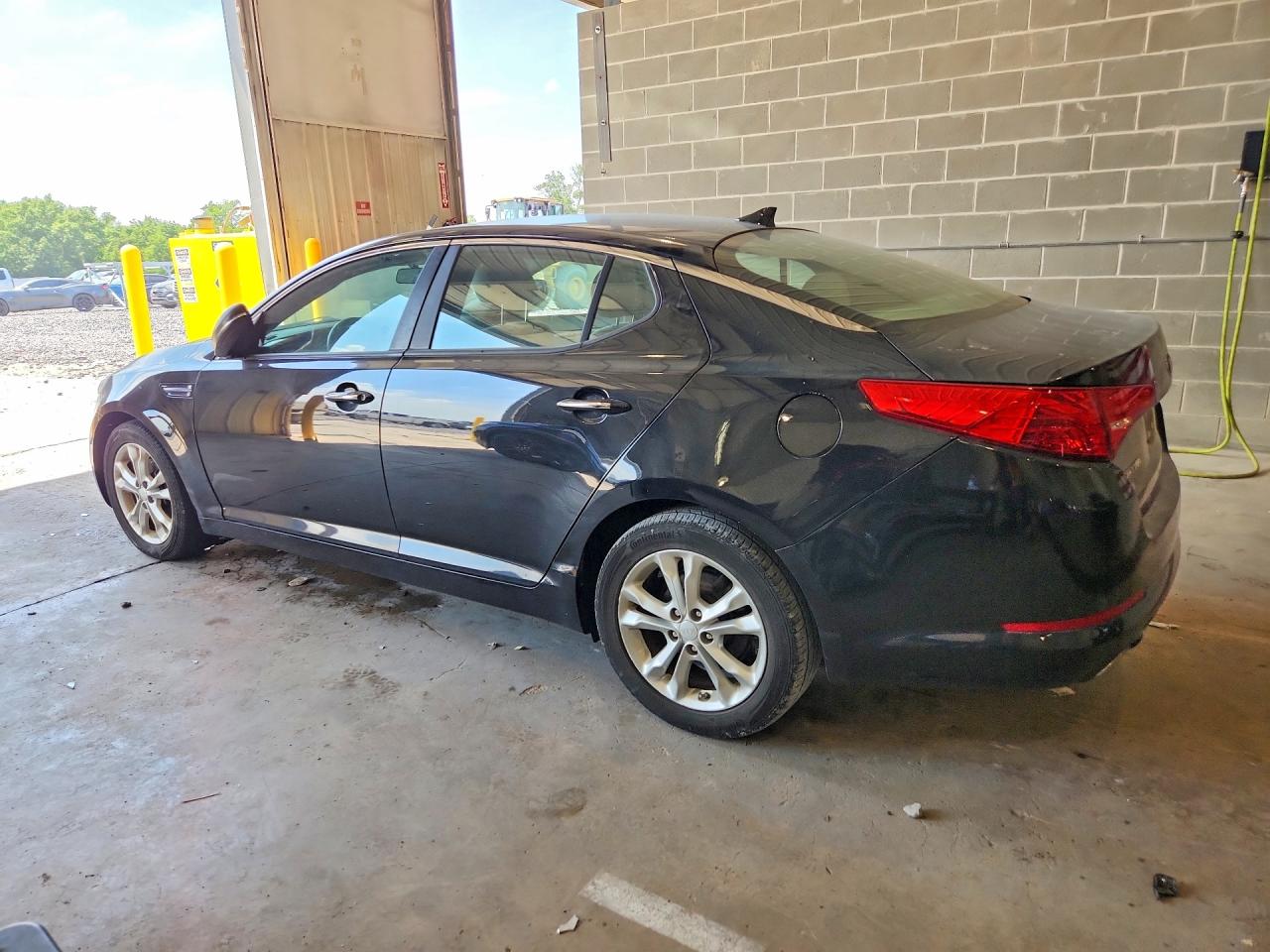 2013 Kia Optima Lx Black vin: 5XXGM4A71DG223755