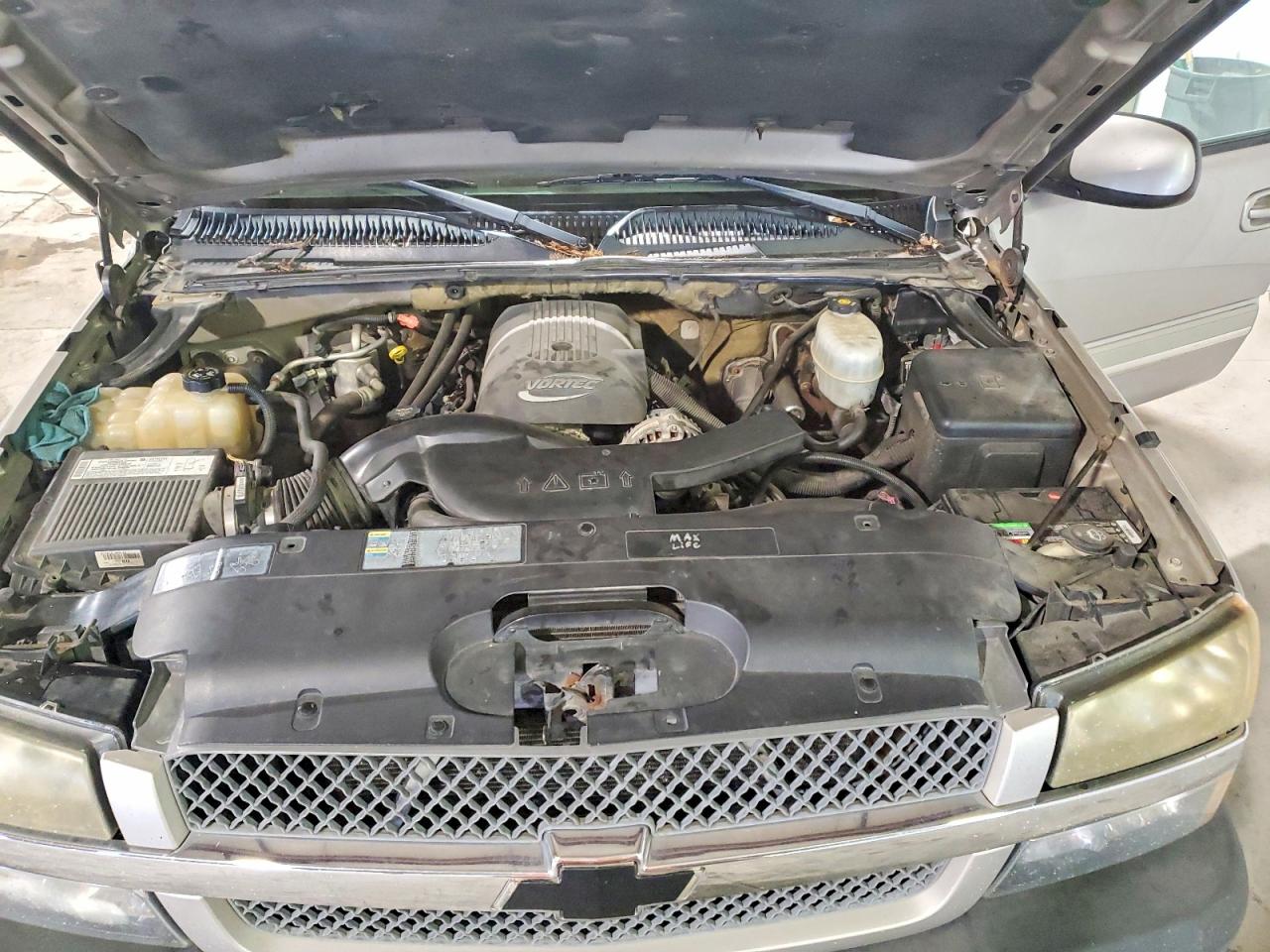 2005 Chevrolet Avalanche K1500 Серебряный vin: 3GNEK12Z55G212386