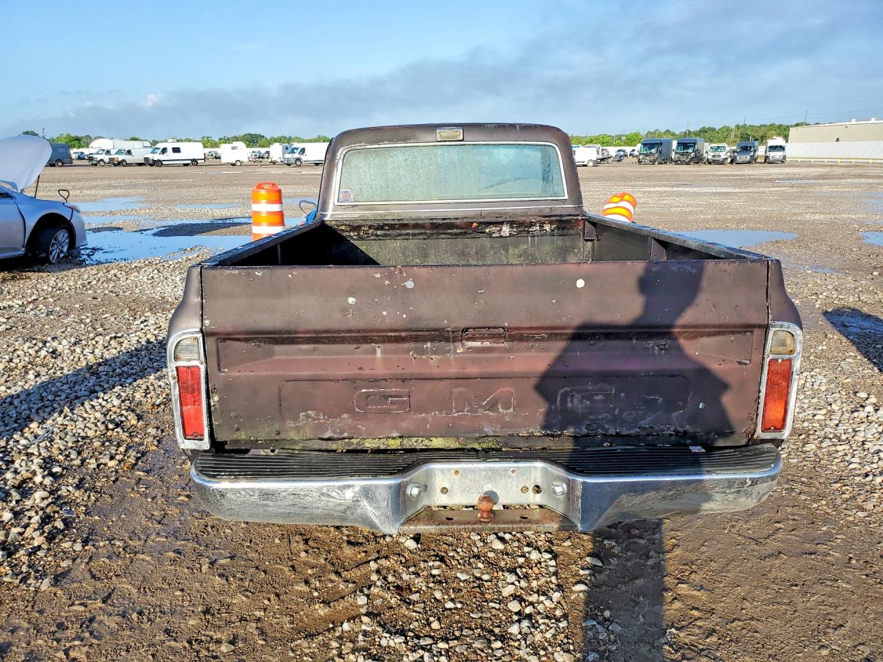 1981 Gmc Uk Black vin: TCE142S520021