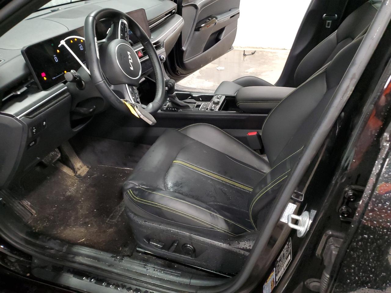 2025 Kia K5 Gt Black vin: KNAG44J8XS5323795