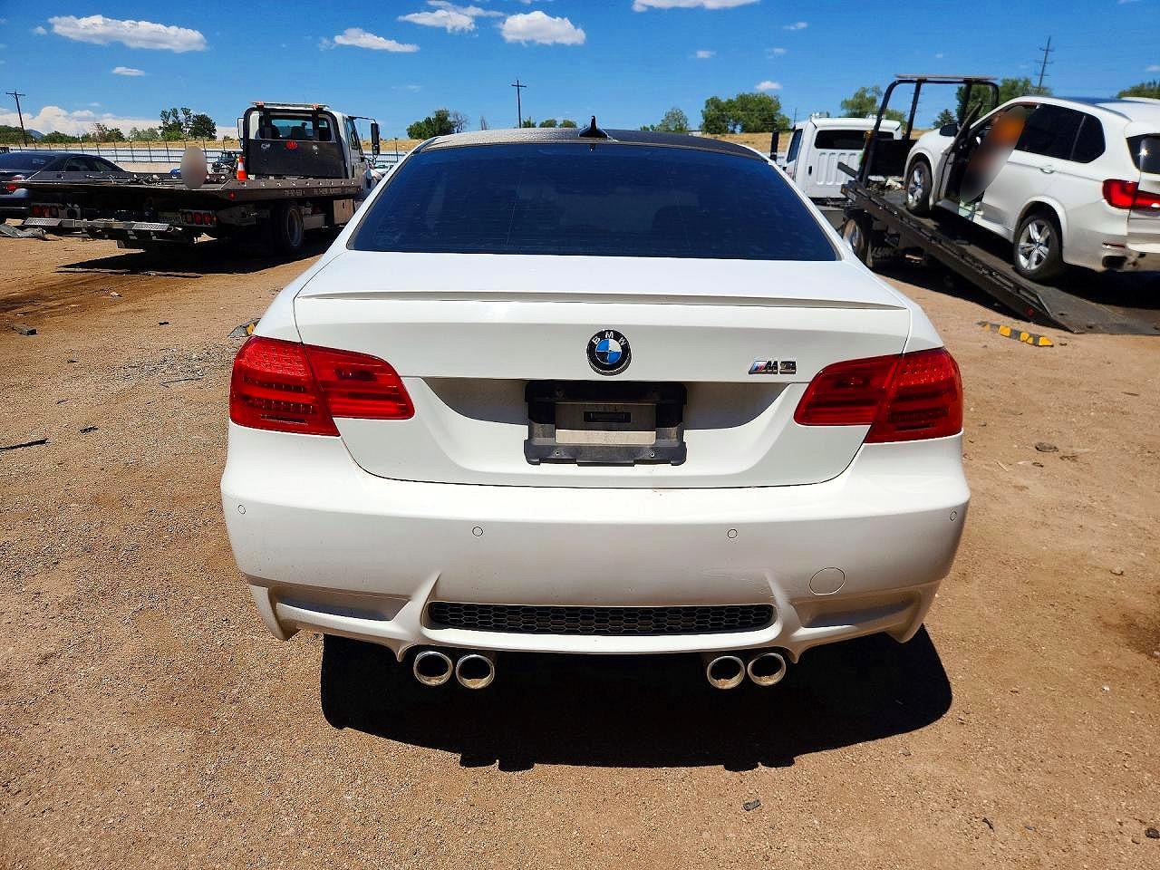 2013 Bmw M3 White vin: WBSKG9C53DJ593782