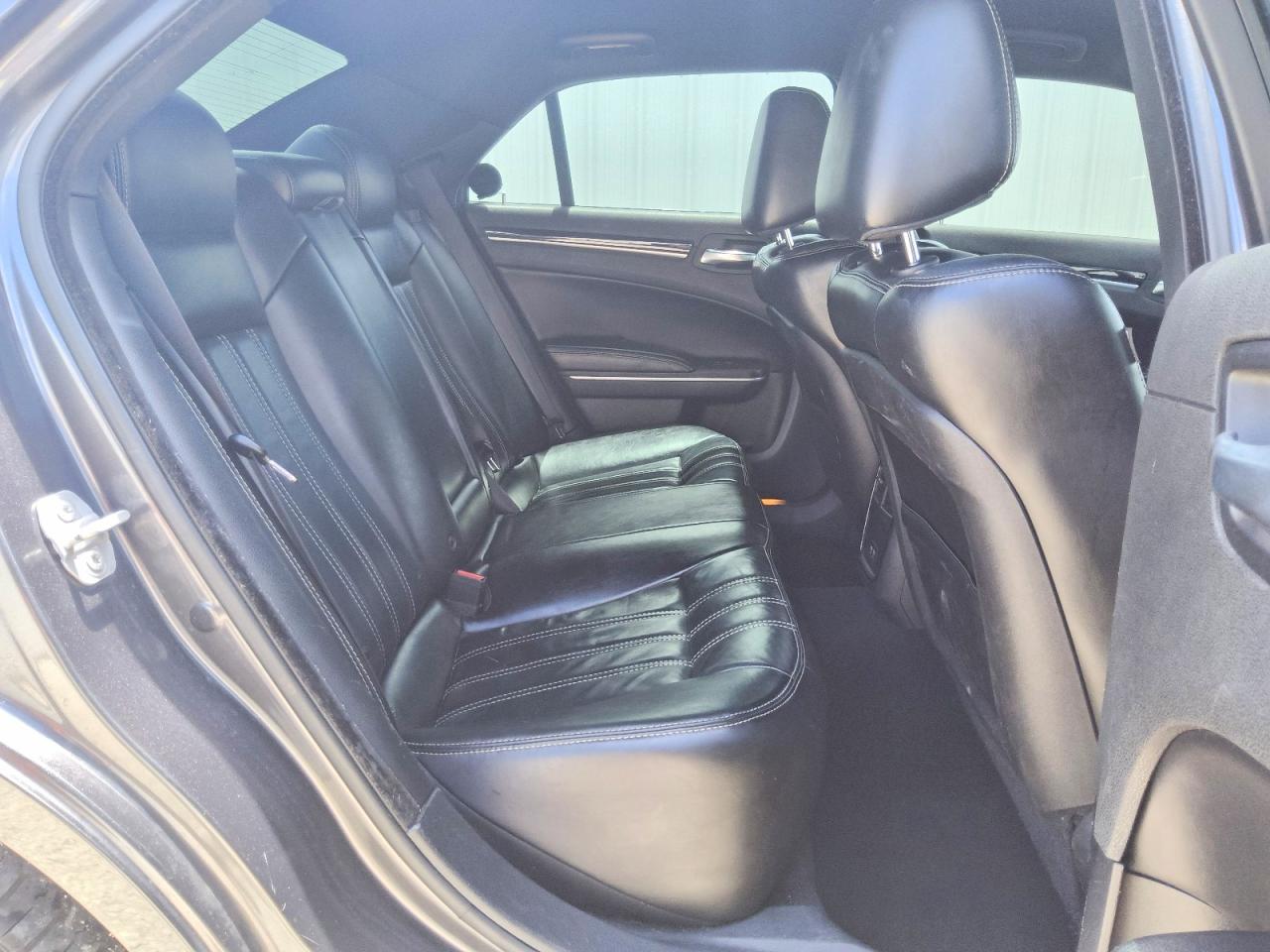 2019 Chrysler 300 S Gray vin: 2C3CCABG1KH654206