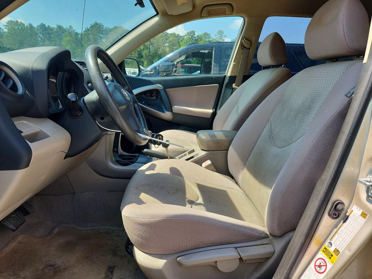 2007 Toyota Rav4 Base Silver vin: JTMZD33VX76031946
