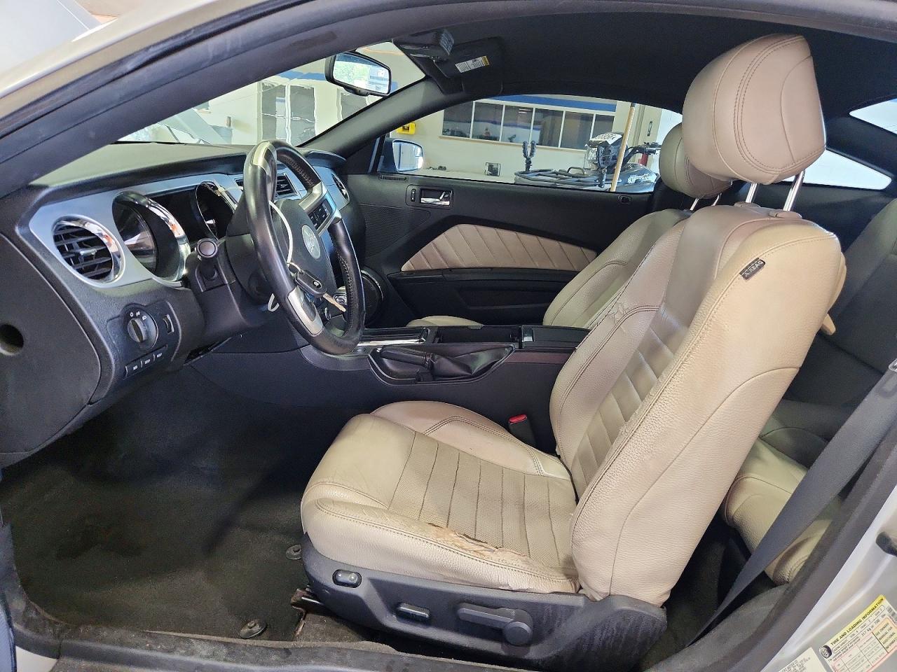 2012 Ford Mustang Silver vin: 1ZVBP8AM7C5287524