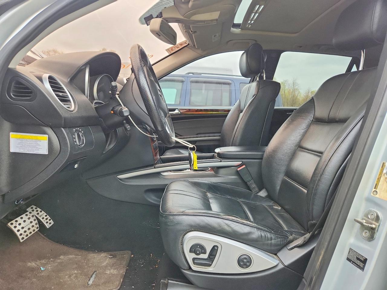 2010 Mercedes-benz Ml 550 4matic Серебряный vin: 4JGBB7CB7AA587779