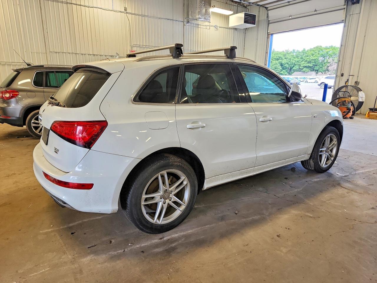 2013 Audi Q5 Premium Plus White vin: WA1DGAFP3DA057407