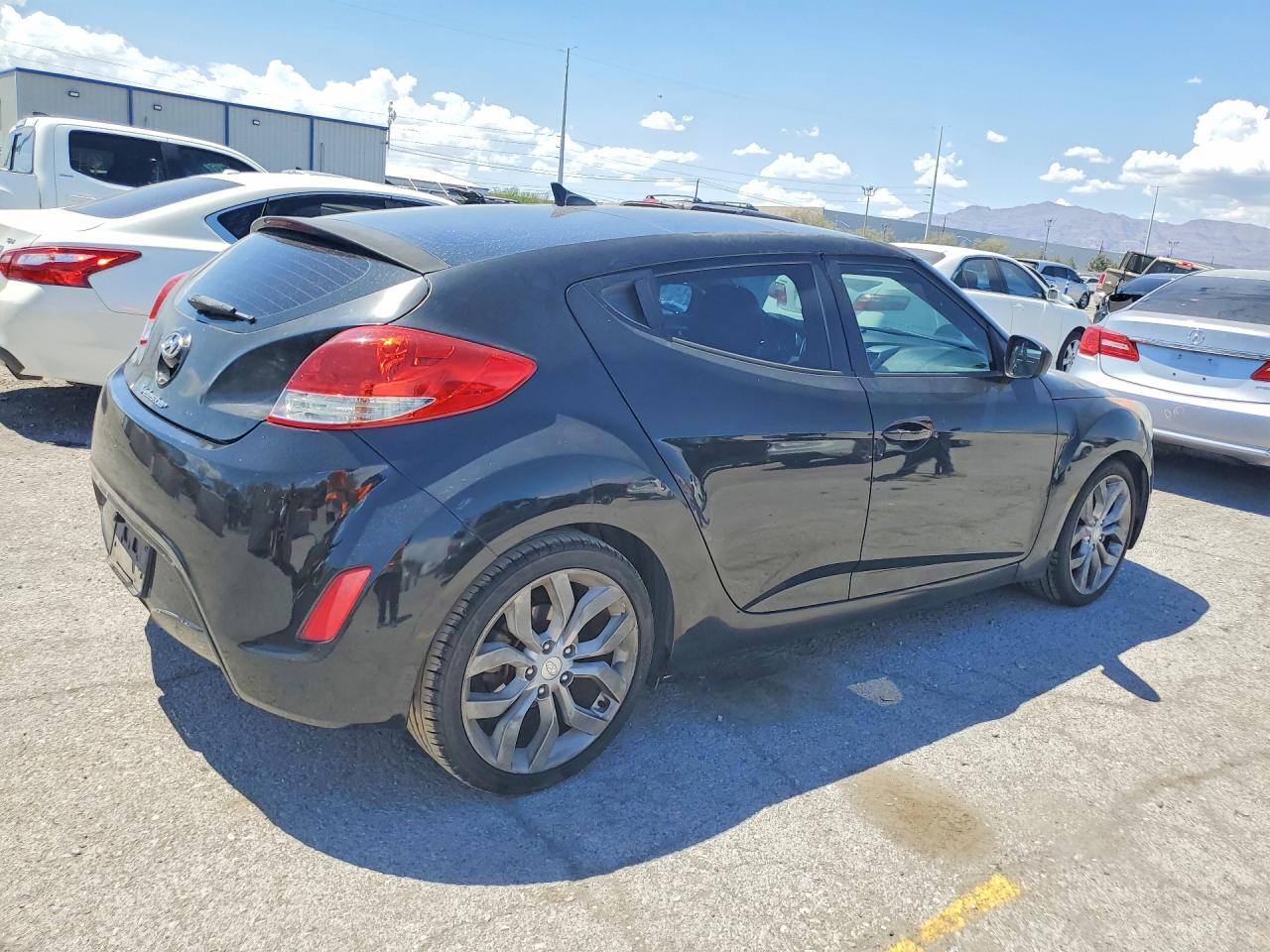 2013 Hyundai Veloster Base Black vin: KMHTC6AD1DU157247