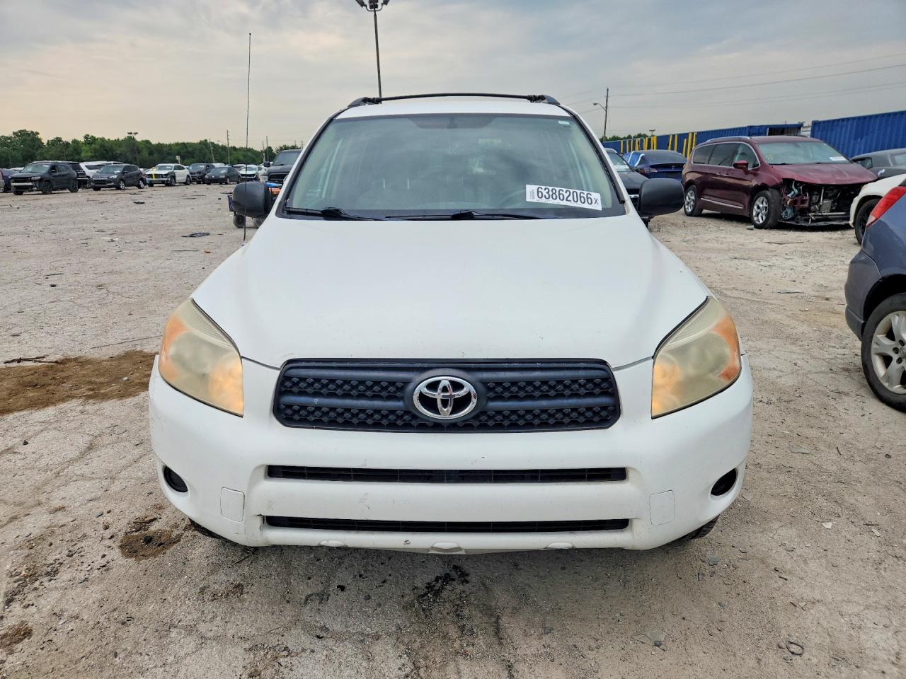 2007 Toyota Rav4 Base White vin: JTMZD33V175064792
