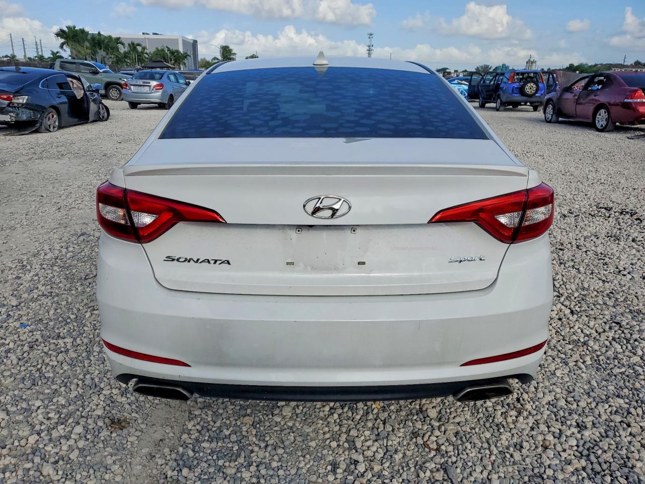 2015 Hyundai Sonata Sport Белый vin: 5NPE34AF6FH062828