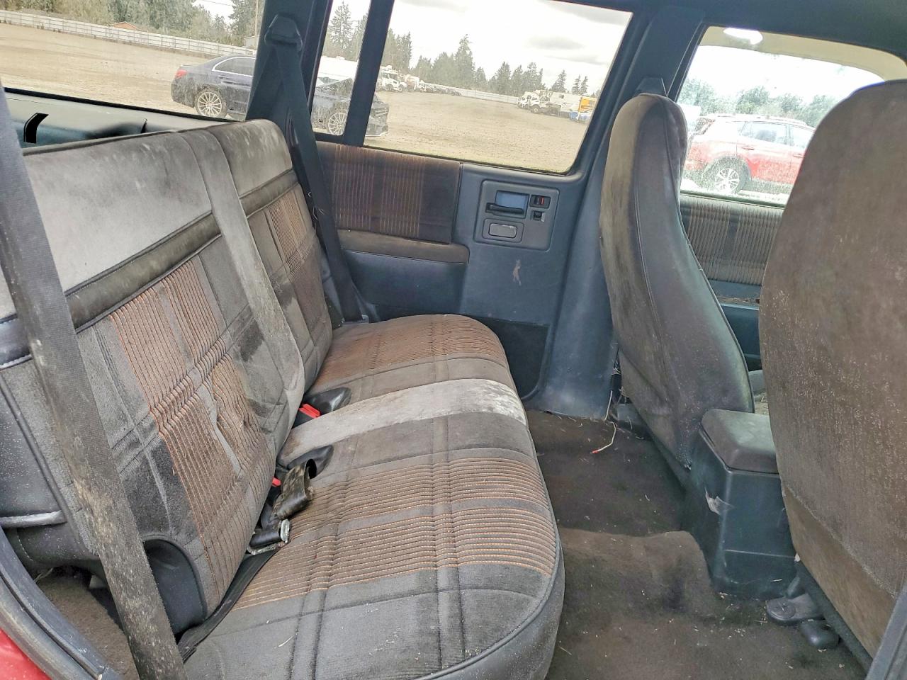 1992 Chevrolet Blazer S10 Burgundy vin: 1GNDT13Z5N2158880