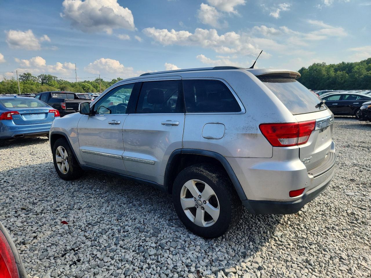 2012 Jeep Grand Cherokee Laredo Silver vin: 1C4RJFAGXCC123908