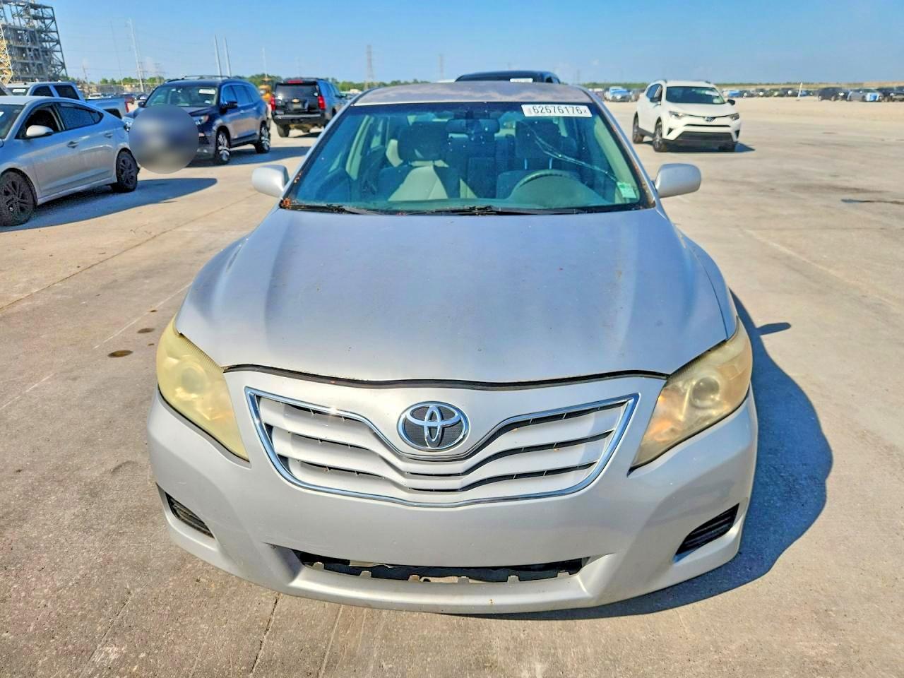 2010 Toyota Camry Le Silver vin: 4T1BF3EKXAU103449